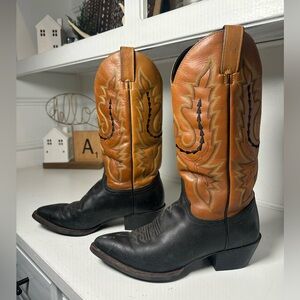 Justin Boots Two-Tone Black & Tan Leather Western Heeled Boots